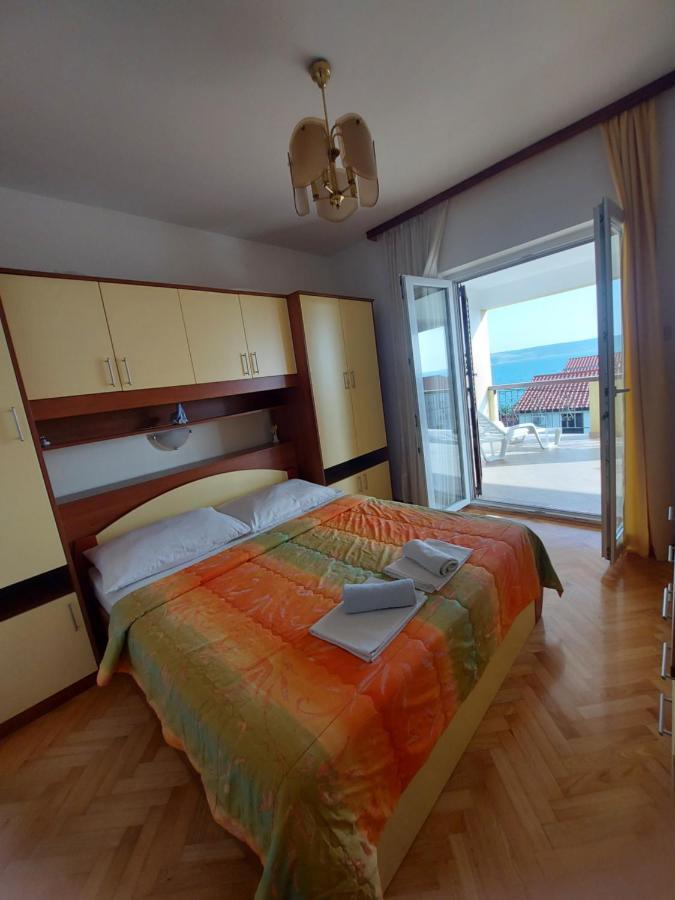 Apartments Europa Starigrad Paklenica Εξωτερικό φωτογραφία